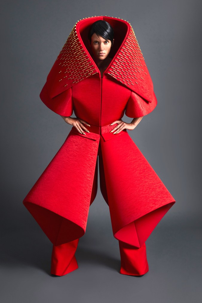 10-gareth-pugh-spring-2018-lookbook