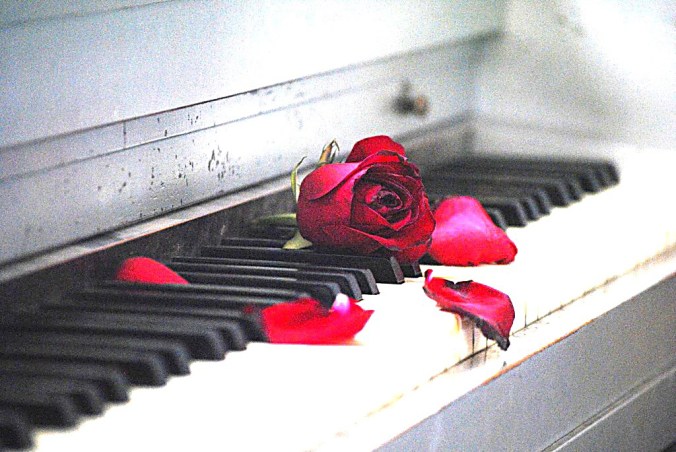 piano-571968 (1)