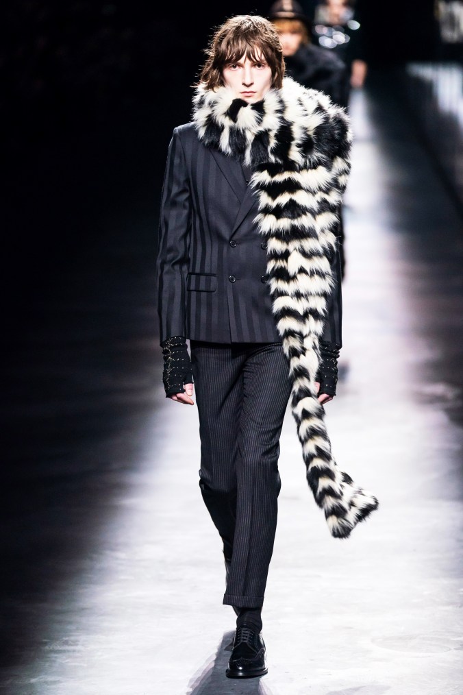 St Laurent Fall 2019 RTW - 1